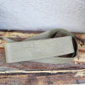 Elegant Men's Leather Belt in Cream